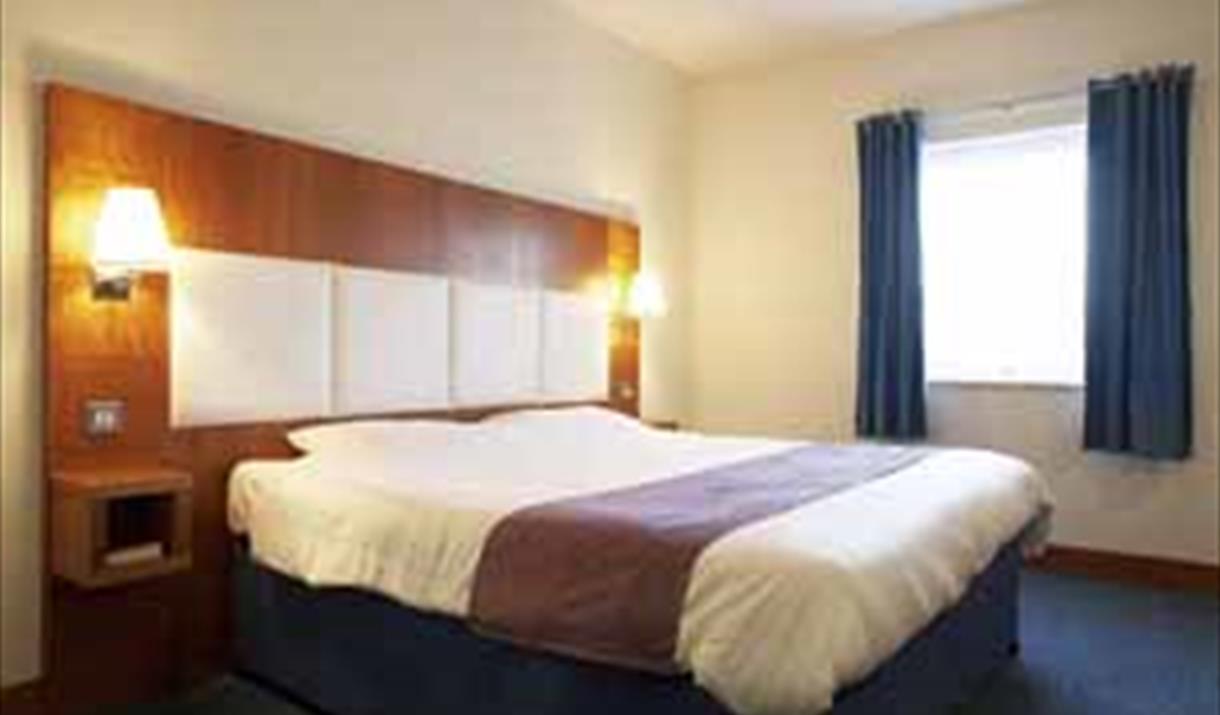 Comfort Inn Manchester North Travel Accommodation In Middleton